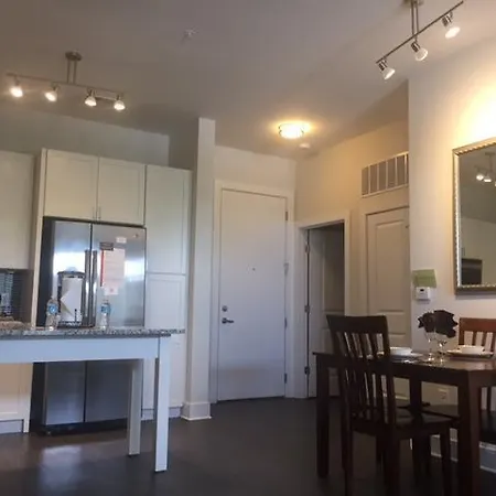 Oakwood At Presley Uptown Apartment
